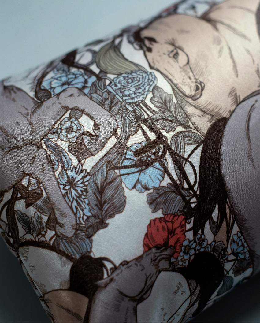 Cushion cover with artistic design of a horse and floral elements on a light gray background